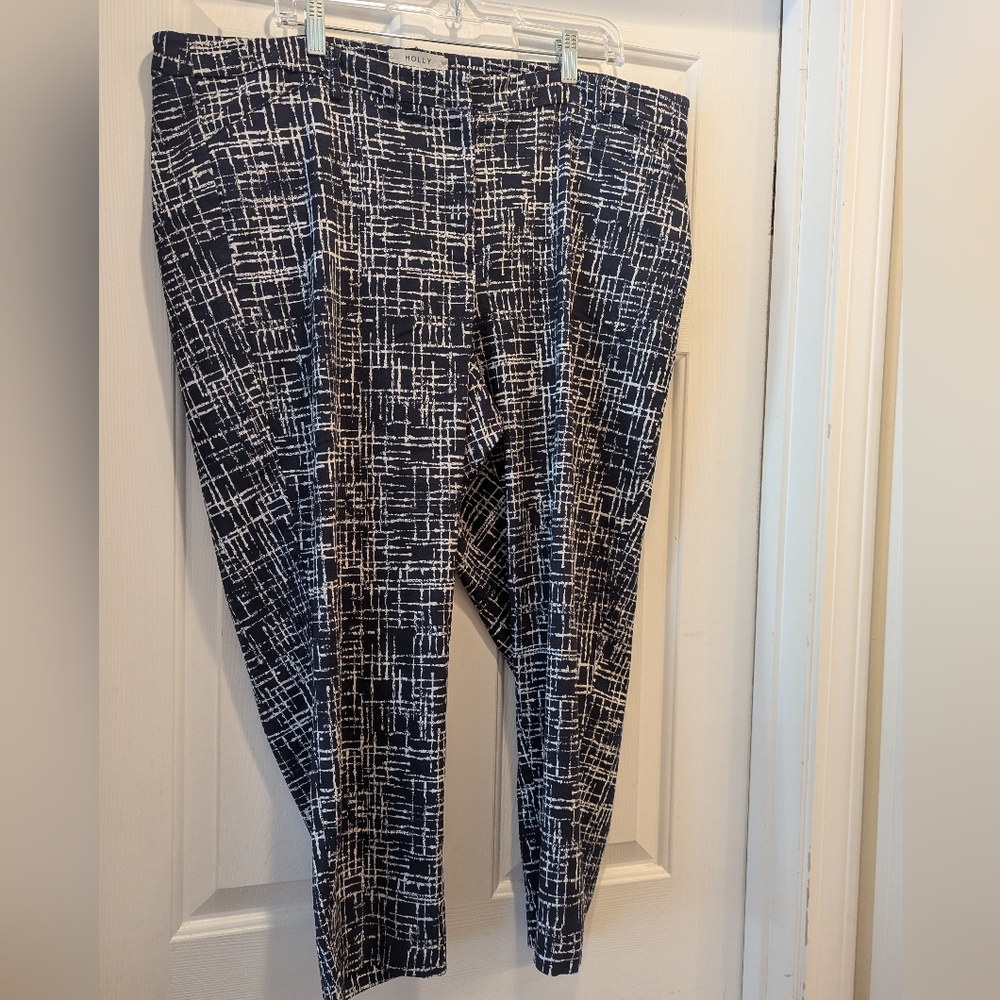 Molly & Isadora Black and White Patterned Pants Size 22W GUC